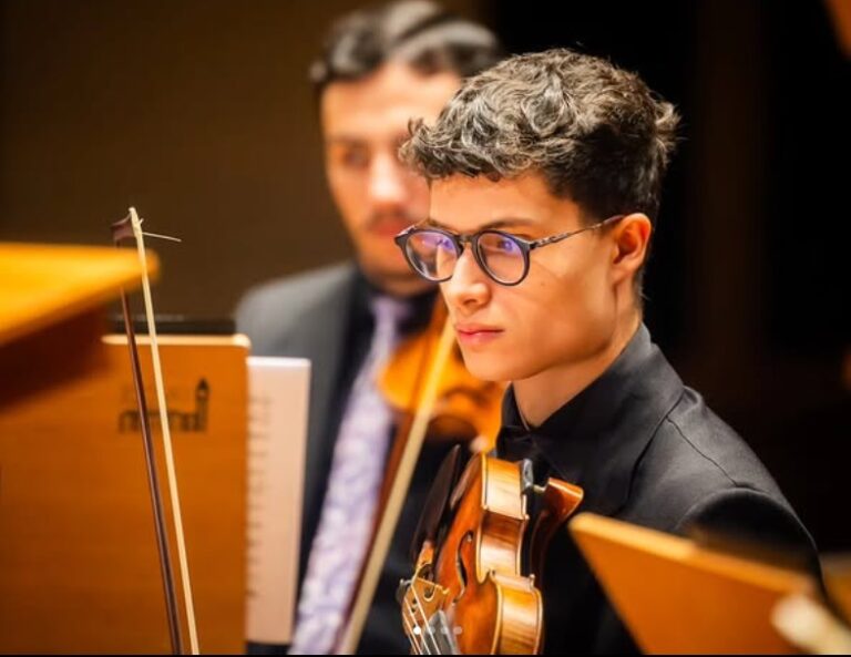O violinista leopoldense Richard Schuh pode ser o único representante do Brasil a participar do Festival Berlin Opera Academy, na Alemanha.