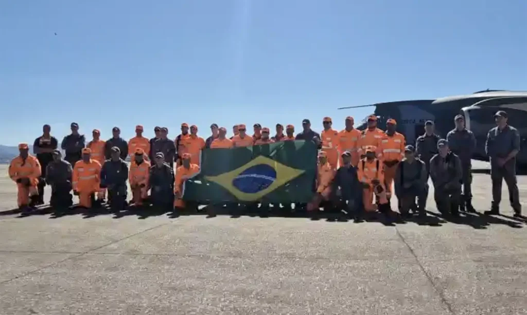 Brasil envia quarto avião à Venezuela; dois brasileiros estão entre os mortos