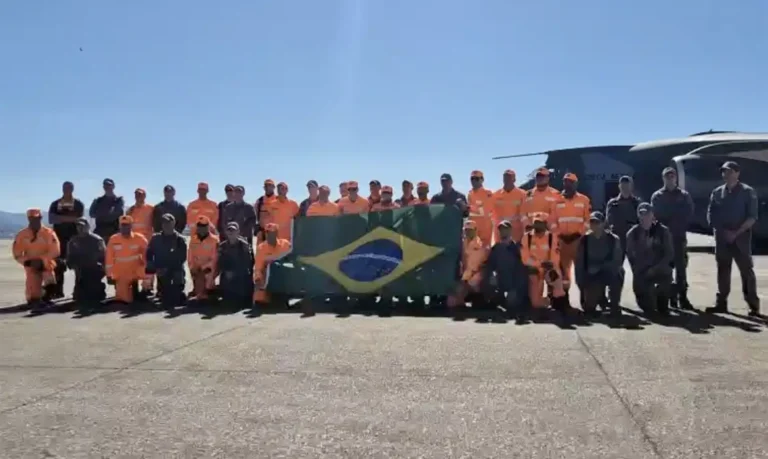 Brasil envia quarto avião à Venezuela; dois brasileiros estão entre os mortos