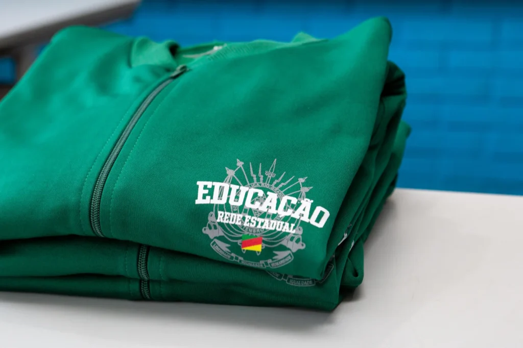 Uso do uniforme escolar passa a ser obrigatório em toda Rede Estadual de ensino
