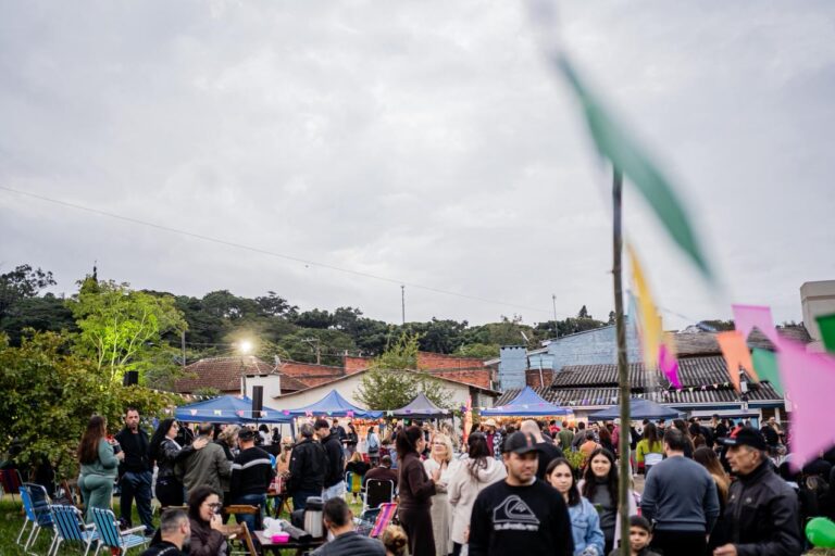 Viva Lomba! promove música, gastronomia e transmissão do jogo do Brasil em telão no domingo
