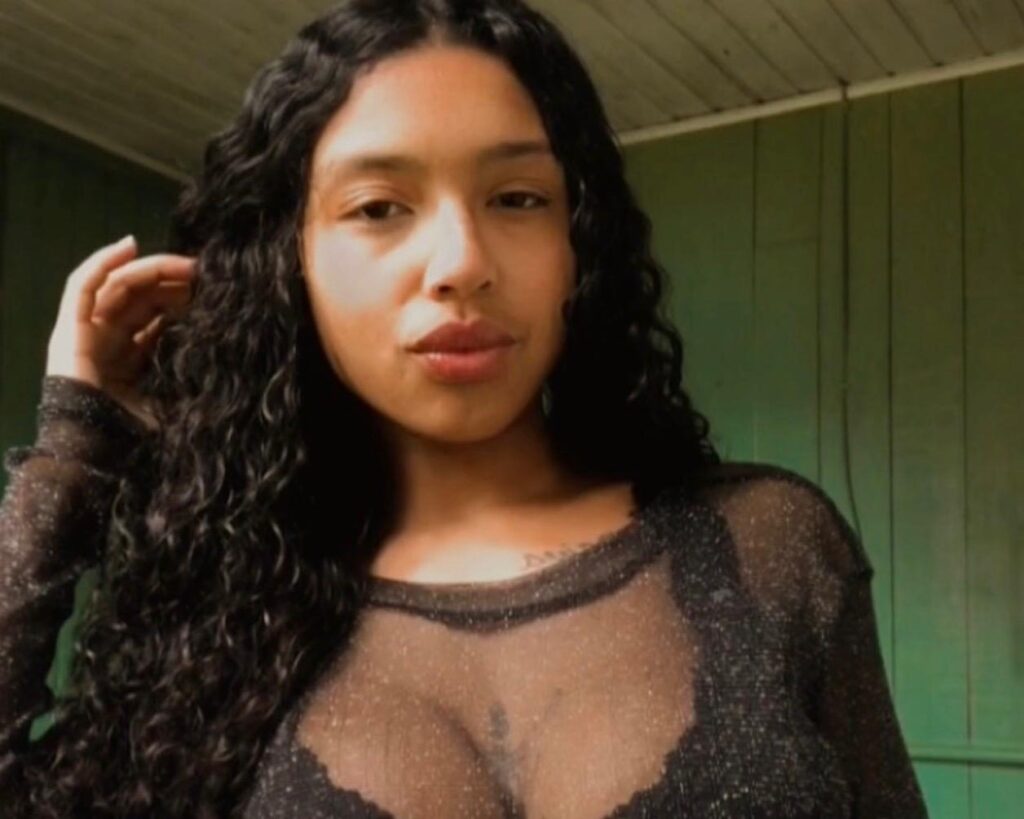 Quem é a jovem de 20 anos encontrada morta em área rural de Taquara; Polícia investiga possível ligação com outro homicídio