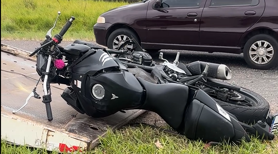Acidente em retorno da RS-239 deixa motociclista em estado gravíssimo