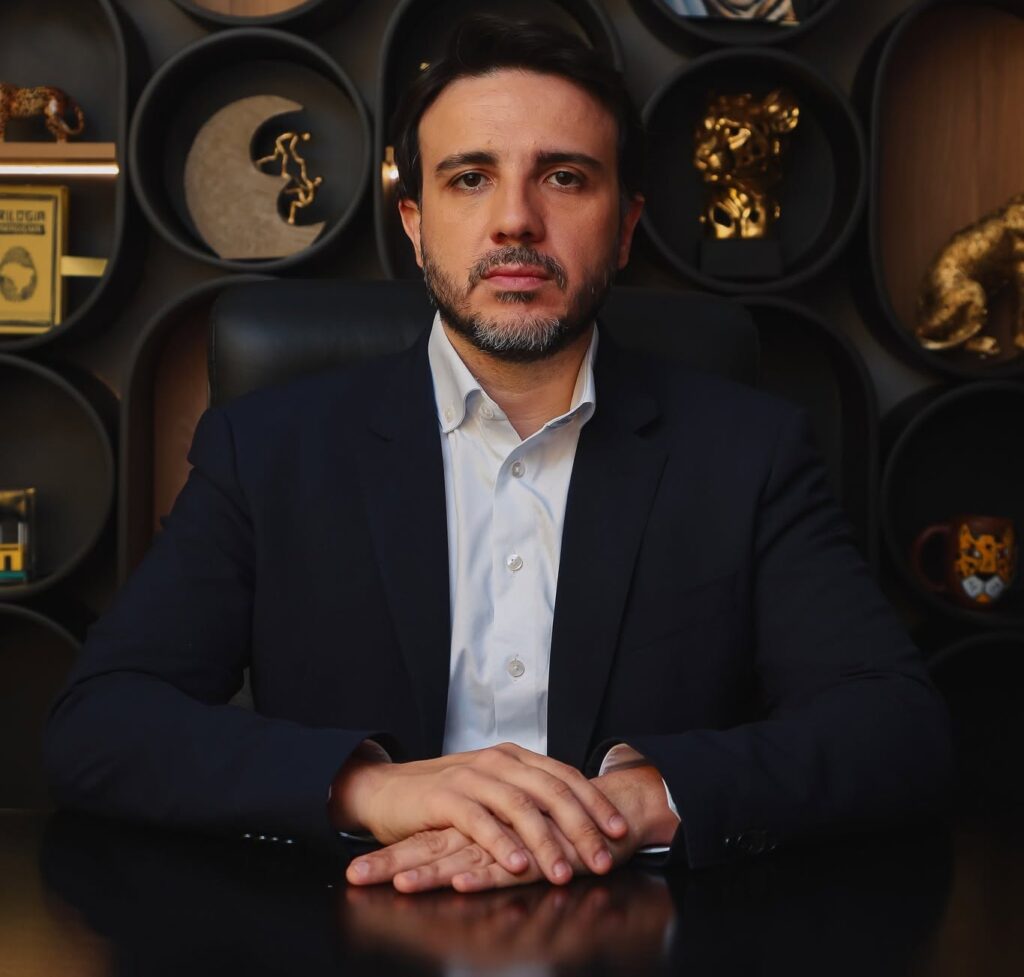 Renan Santos (Missão) tem campanha digital suspensa para a Presidência da República. Foto: Reprodução / Redes Sociais