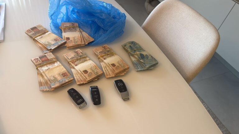 POLÍCIA FEDERAL VEM AO VALE DO SINOS E OUTRAS REGIÕES DO RS PARA GRANDE OPERAÇÃO E APREENDE 14 MILHÕES DE GRUPO QUE FRAUDAVA LICITAÇÕES. Fotos: Polícia Federal de Santa Maria