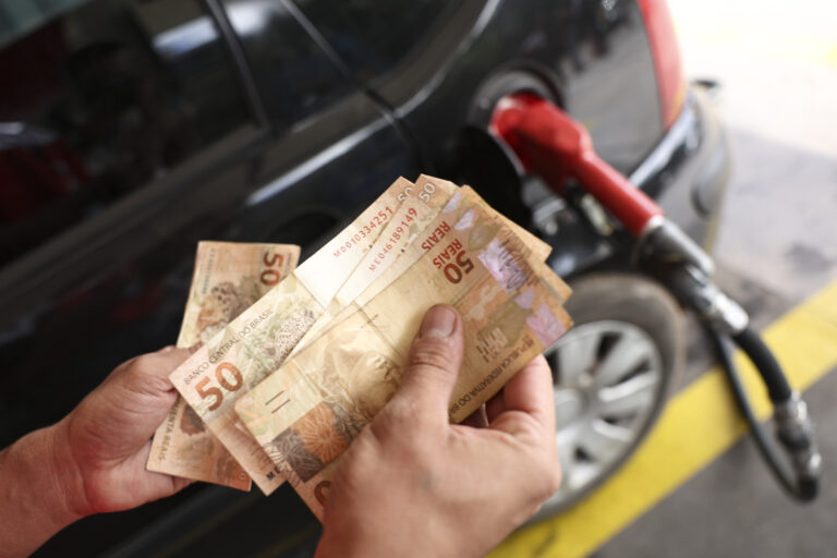 Subsídio da gasolina é mantido até 9 de setembro. Foto: Divulgação / Agência Brasil