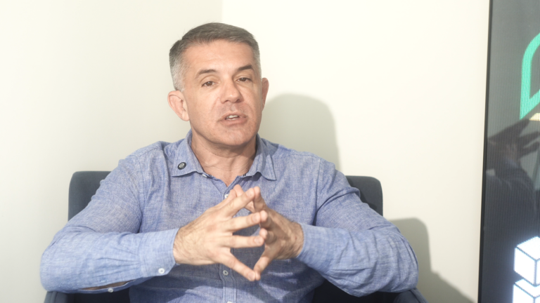Maneco Hassen (PT), candidato a deputado estadual.