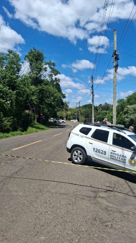 ATENÇÃO: Brigada Militar isola área após possível granada ser encontrada em São Leopoldo